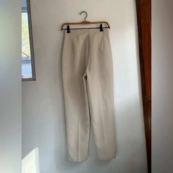ZARA | Pleated Trouser in Is Oyster white | S - Picture 5 of 8